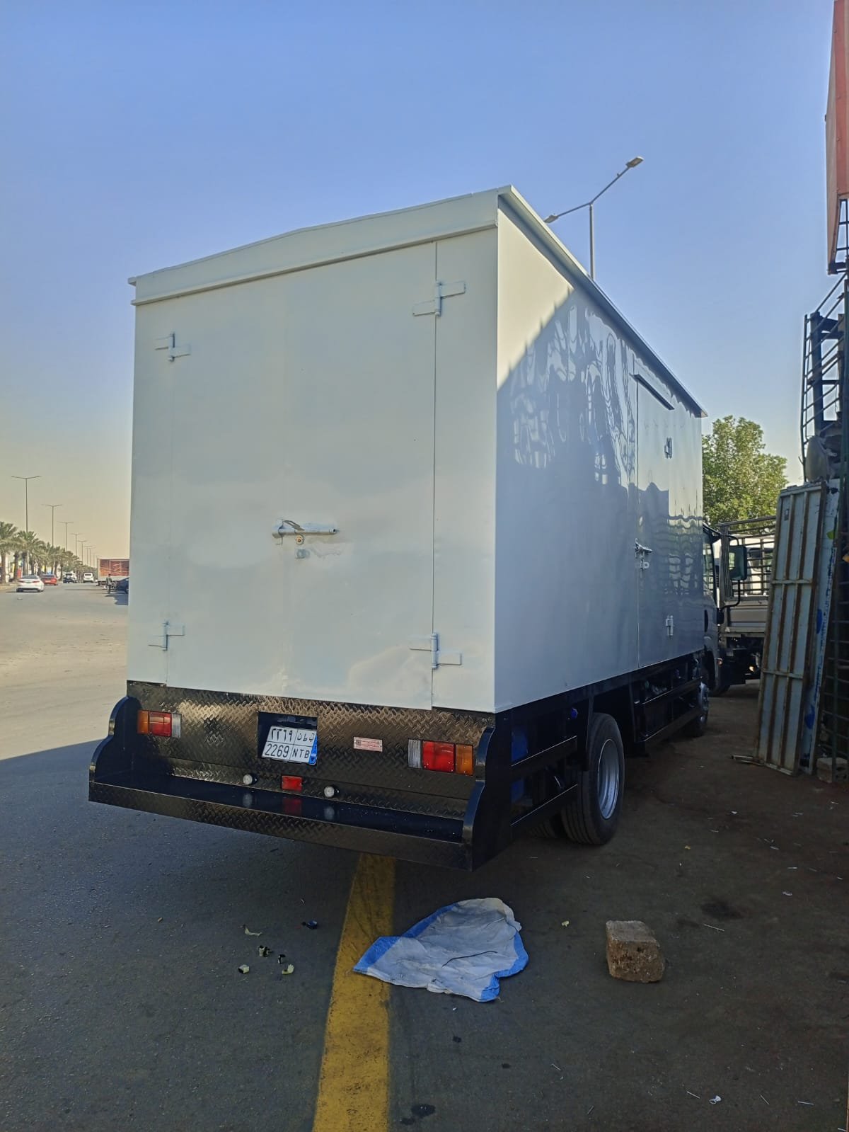 دينات صندوق مغلق ومكشوف دينا صندوق نقل عفش للبيع الرياض