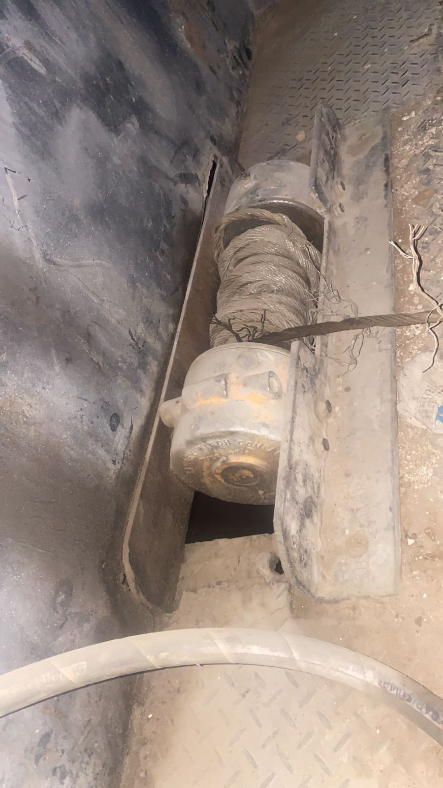 لوبد للبيع الطول 8 متر العرض 280 الشاص مقاس 85 مكره سحب  لوبد للبيع مع مكرة سحب · لوبد للبيع الرياض لوبد للبيع مع ونش او مكرة سحب جي اكس ار  لوبد مكرة سحب مسقس · ونش سحب مكره · لوبد مكرة سحب للجميع مناطق المملكه · لوبد مسقس مسكس سطحة مكرة سحب لوبد للبيع مع مكره سحب طول ٨ متر ونص بالرياض
