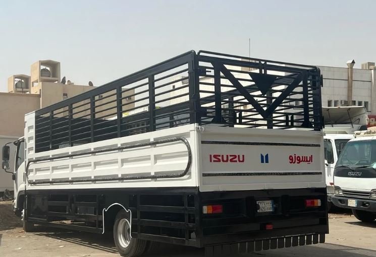 صناديق عفش للبيع صندوق دينا ميتسوبيشي للبيع