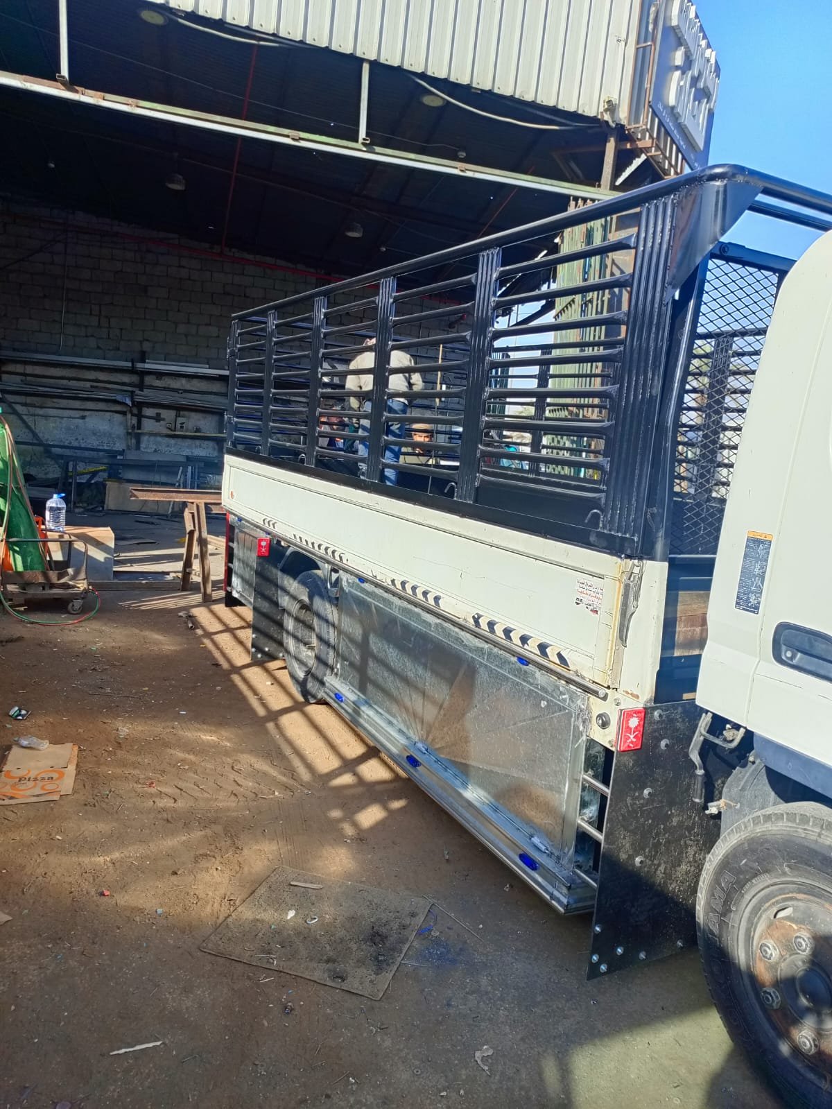 تفصيل صناديق دينات حديد في الرياض حسب الطلب