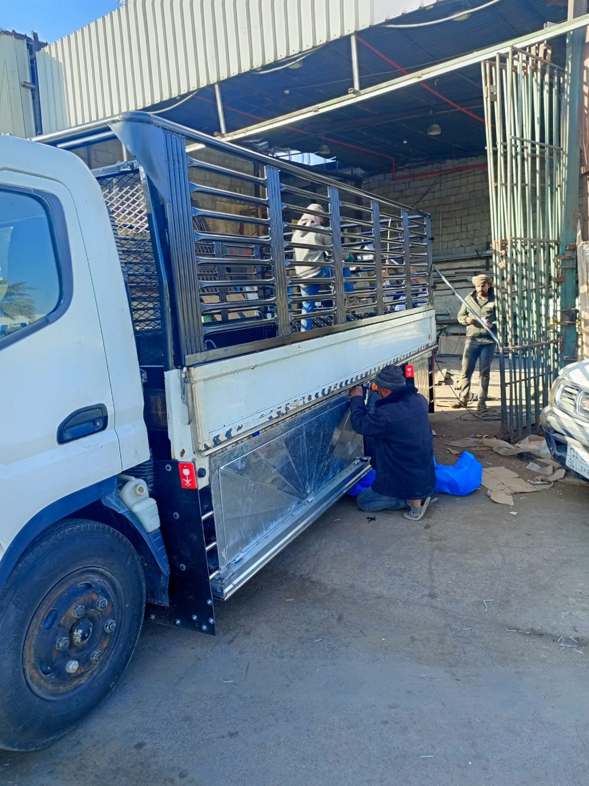 تفصيل شبوك دينات حديد حسب الطلب بالرياض