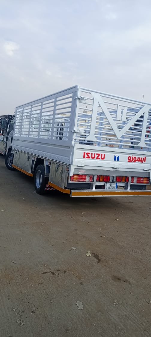 صندوق وكالة مع شبك علوي وجوانب حديدية عالية الجودة